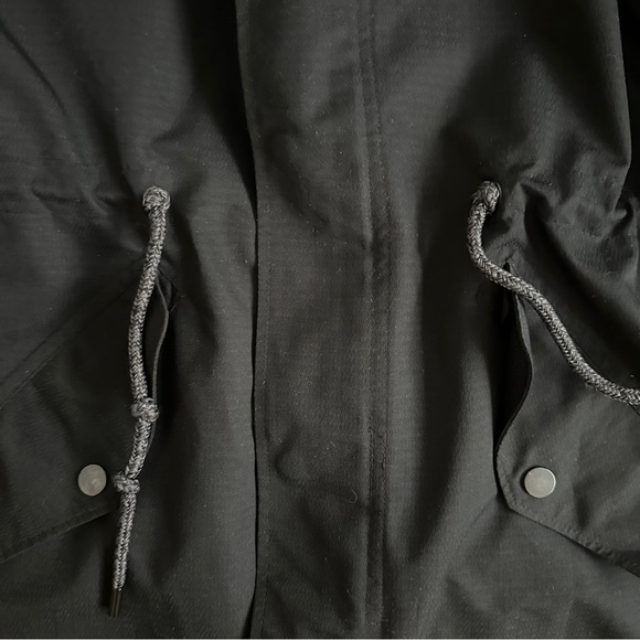 Burton Water Resistant Rain Jacket Shell - Picture 12 of 13